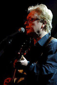 Paul_Brady_live_6